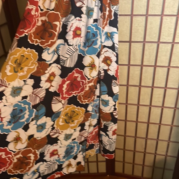 Women's flowy sundress - Picture 4 of 8